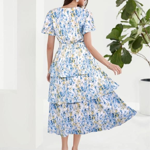 Floral Tiered Dress - Picture 2 of 3